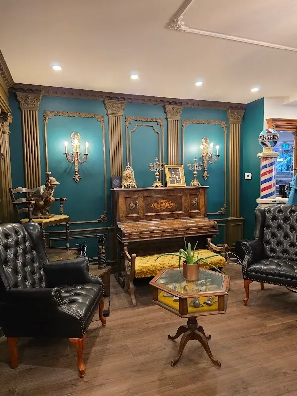 Lather & Steel Barber Shop — Barber shop in Toronto